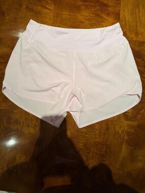 Lululemon Speed Up HR Short - 4 inch. Size Small